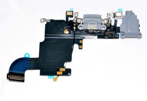 Лентов кабел iPhone 6S + зарядна букса бяла